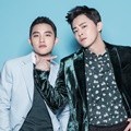 D.O. EXO dan Jo Jung Suk di Majalah CINE21 Vol. 1081