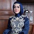 Cantiknya Fairuz A. Rafiq pada Hari Lamaran