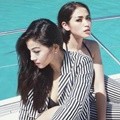 Pose sensual Karenina Sunny dan Jessica Iskandar sudah mirip model papan atas ya?