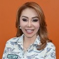 Femmy Permatasari Ditemui Usai Mengisi Program 'Rumpi'