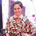 Andien di Acara Peluncuran Magnum Red Velvet