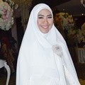 Oki Setiana Dewi di Pernikahan Shindy Kurnia Putri