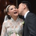 Olga Lydia dan Aris Utama Lepas Masa Lajang