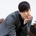 Go Kyung Pyo di Majalah Nylon Edisi Januari 2017