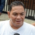 Sopyan Dado di Rumah Duka Almarhumah Renita Sukardi