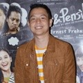 Ernest Prakasa di Gala Premier Film 'Stip & Pensil'