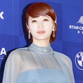 Kim Hye Soo di Red Carpet Baeksang Arts Awards 2017