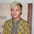 Rizky Febian Ditemui Usai Pertunjukan 'Lagu untuk Perempuan'