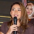 Adinia Wirasti di Konferensi Pers Film 'Critical Eleven'