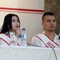 Sarwendah, Prilly Latuconsina dan Samuel Rizal di Pelantikan Duta Gerakan Nasional Ayo Olahraga