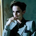 Emma Watson di Majalah Vanity Fair Edisi Maret 2017