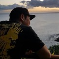 Joo Sang Wook Nikmati Pemandangan Matahari Tenggelam Saat Honeymoon di Hawaii