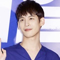 Park Ki Woong Hadiri Premiere Film 'Real'