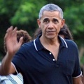 Tak Lupa Juga, Barack Obama Menyapa Para Warga Sekitar dan Wisatawan dengan Hangat