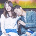 Belum konfirmasi pacaran, Song Hye Kyo dan Song Joong Ki pamerkan kemesraan di acara fan meeting