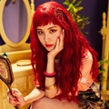 Bak Karakter Antagonis, Seohyun Muncul dengan Rambut Merah di Foto Teaser 'Holiday Night'