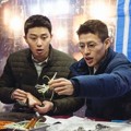 Aksi konyol Kang Ha Neul dan Park Seo Joon pun disuguhkan dalam 'Midnight Runners'. Aksi konyol Kang Ha Neul dan Park Seo Joon pun disuguhkan dalam 'Midnight Runners'.