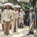 Mengusung adat Sunda, Raisa dan Hamish sempat menjalani serangkaian prosesi.