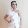 Zaskia Gotik ikut memeriahkan ajang Silet Awards 2017 yang digelar pada Senin (16/10) malam.