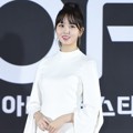 Sehati dengan Nam Goong Min, Kim So Hyun anggun bergaun putih di red carpet Busan One Festival 2017.
