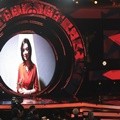 Najwa Shihab kembali memboyong piala Presenter Talkshow Current Affairs & News dari Panasonic Gobel Awards.