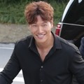 Kim Jong Kook Hadir di Pernikahan Song Song Couple