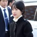 Lee Jung Hyun Hadir di Pernikahan Song Song Couple