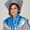 Baby Niken Raih Gelar Sarjana