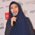 Oki Setiana Dewi Ditemui di Jakarta Fashion Week
