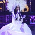 Syahrini Tampil di HUT Global TV ke-15