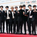 Wanna One di Red Carpet Asia Artist Awards 2017
