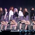 Pristin Tampilkan Medley 'Wee Woo' dan 'We Like' di Asia Artist Awards 2017
