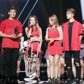 K.A.R.D Juga Diketahui Raih Piala Rookie Award