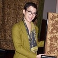 Oscar Lawalata Gelar Pameran 'Seratus Kain Negeri'