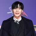 Senyum manis Taemin SHINee di red carpet MAMA 2017 Hong Kong.