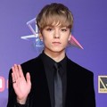 Vernon Seventeen di red carpet MAMA 2017 Hong Kong.