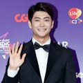 Kang Tae Oh di red carpet MAMA 2017 Vietnam.