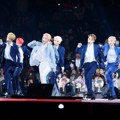 Penampilan Seventeen di panggung MAMA 2017 Jepang.