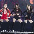 Red Velvet Nyanyikan 'Peek-a-Boo' dan 'Red Flavor' di MelOn Music Awards 2017