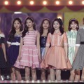 Twice Nyanyikan Lagu 'Likey' di MelOn Music Awards 2017