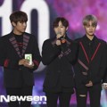 Wanna One juga Raih Piala Top 10 Artist dan Kakao Hot Star