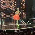 Jenita Janet membawakan lagu berjudul 'Galon'