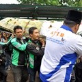Jenazah Laila Sari Diantar Ambulans dan Dikawal Ojek Online