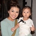 Sarwendah dan Thalia Putri Onsu di Acara 'Pacific Place 10th Anniversary'