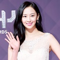 Dasom terlihat cantik dan anggun di Red Carpet SBS Drama Awards 2017