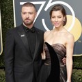 Justin Timberlake dan Jessica Biel juga tampil mesra di Red Carpet Golden Globe Awards 2018.
