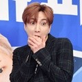 Tingkah gokil Leeteuk di jumpa pers variety show 'Super TV'