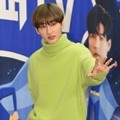 Pose keren Eunhyuk di jumpa pers variety show 'Super TV'