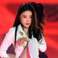 Chung Ha Nyanyikan Lagu 'Why Don't You Know' dan 'Roller Coaster'