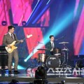 Band iamnot Nyanyikan Lagu 'RBTY'